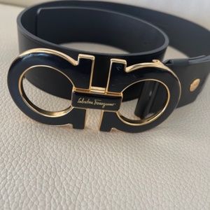 Salvatore Ferragamo Calfskin Leather Black Belt L